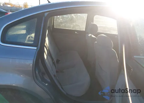 2004 Volkswagen Passat Gls z USA, uszkodzony, nr VIN WVWPD63B24P098481